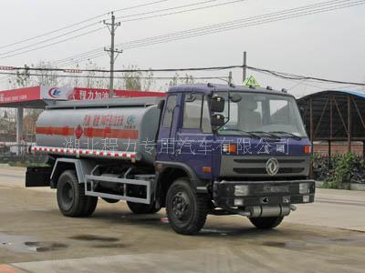 CLW5101GYY3型运油车